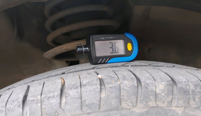 2012 Maruti Ritz VXI, Petrol, Manual, 1,09,848 km, tyre
