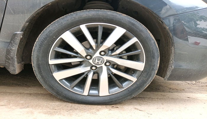 2022 Honda City 1.5L I-VTEC VX CVT, Petrol, Automatic, 54,292 km, tyre