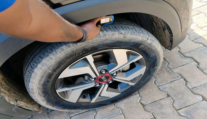 2020 KIA SONET HTX 1.5, Diesel, Manual, 37,796 km, tyre