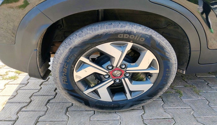 2020 KIA SONET HTX 1.5, Diesel, Manual, 37,796 km, tyre