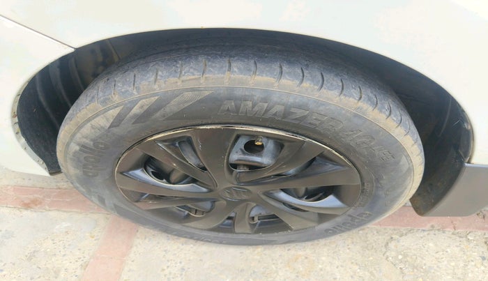 2015 Maruti Celerio VXI, Petrol, Manual, 1,09,320 km, tyre