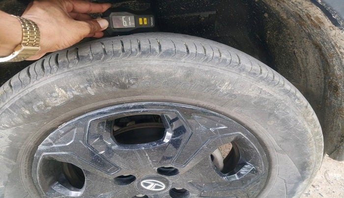 2023 Tata PUNCH ACCOMPLISHED MT, Petrol, Manual, 13,614 km, tyre