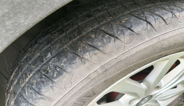 2019 Hyundai Creta SX 1.6 PETROL, Petrol, Manual, 7,20,000 km, tyre