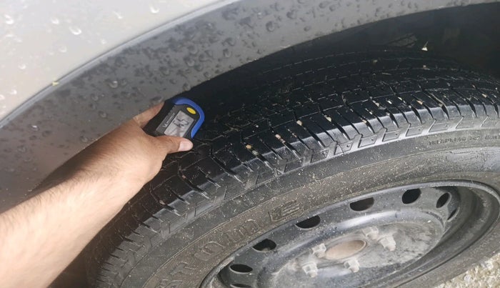 2019 Mahindra XUV500 W7 AT, Diesel, Automatic, 1,14,877 km, tyre