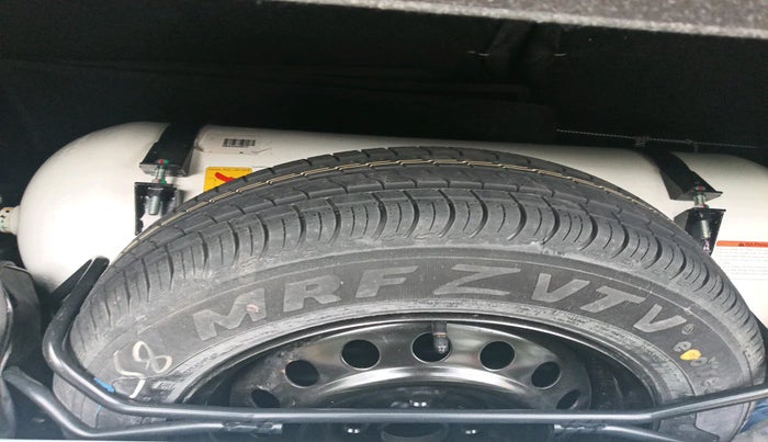 2023 Maruti New Wagon-R VXI CNG 1.0, Petrol, Manual, 16,420 km, tyre