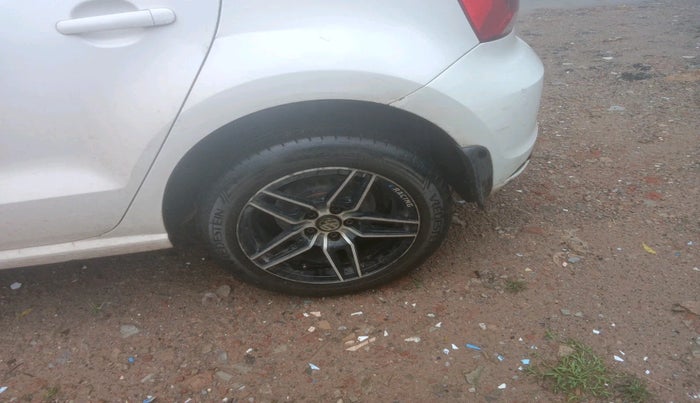 2019 Volkswagen Ameo COMFORTLINE 1.0L, Petrol, Manual, 1,61,436 km, tyre