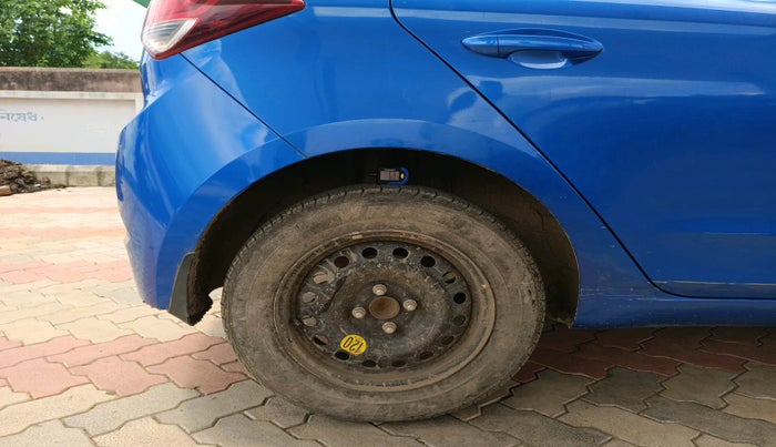 2017 Hyundai Elite i20 ASTA 1.2, Petrol, Manual, 17,311 km, tyre