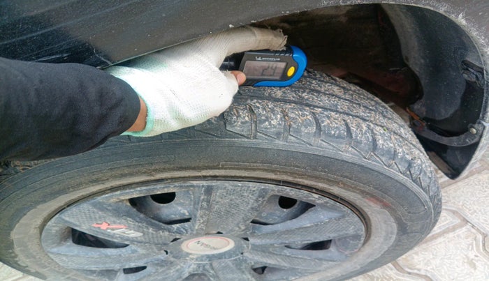 2023 Renault Kwid RXL 1.0 (O), Petrol, Manual, 51,549 km, tyre