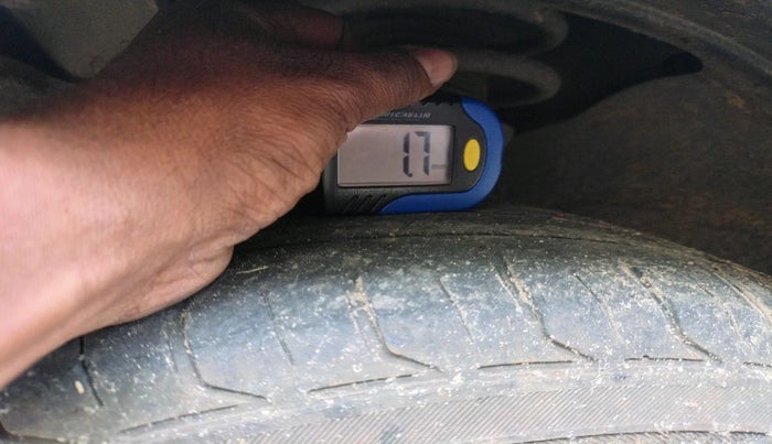 2011 Ford Figo ZXI 1.2 PETROL, Petrol, Manual, 97,837 km, tyre