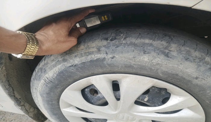 2019 Maruti Swift VXI, Petrol, Manual, 28,169 km, tyre