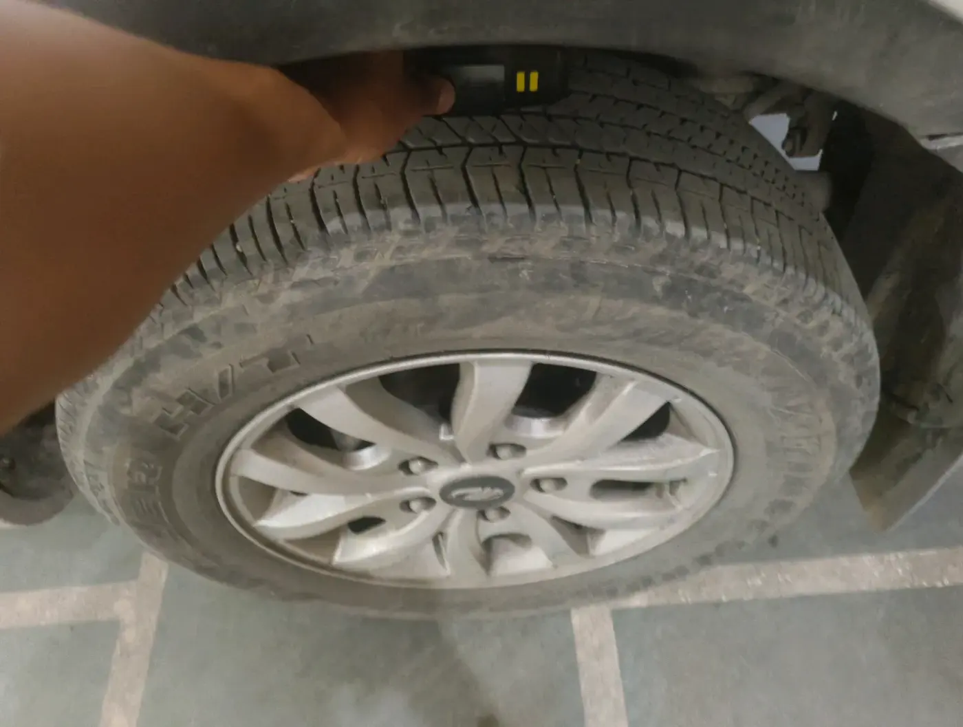 2021 Mahindra XUV500 W9, Diesel, Manual, 46,419 km, tyre