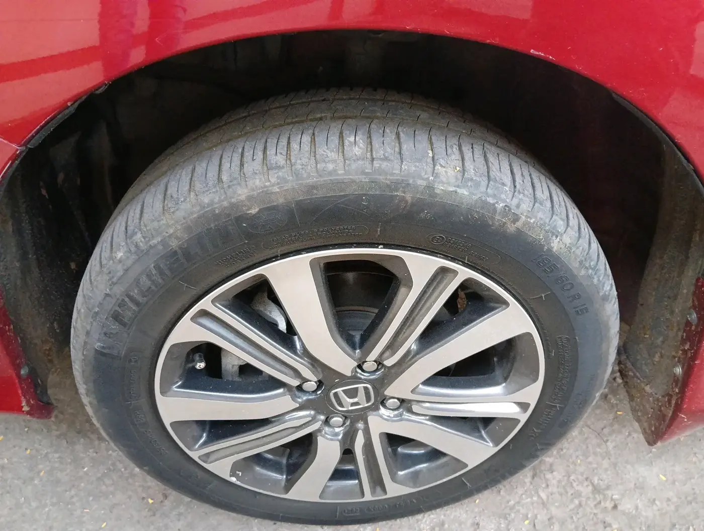 2021 Honda City 1.5L I-VTEC V MT 5TH GEN, Petrol, Manual, 90,287 km, tyre