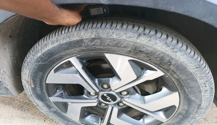 2022 KIA SONET HTX 1.0 DCT, Petrol, Automatic, 55,755 km, tyre