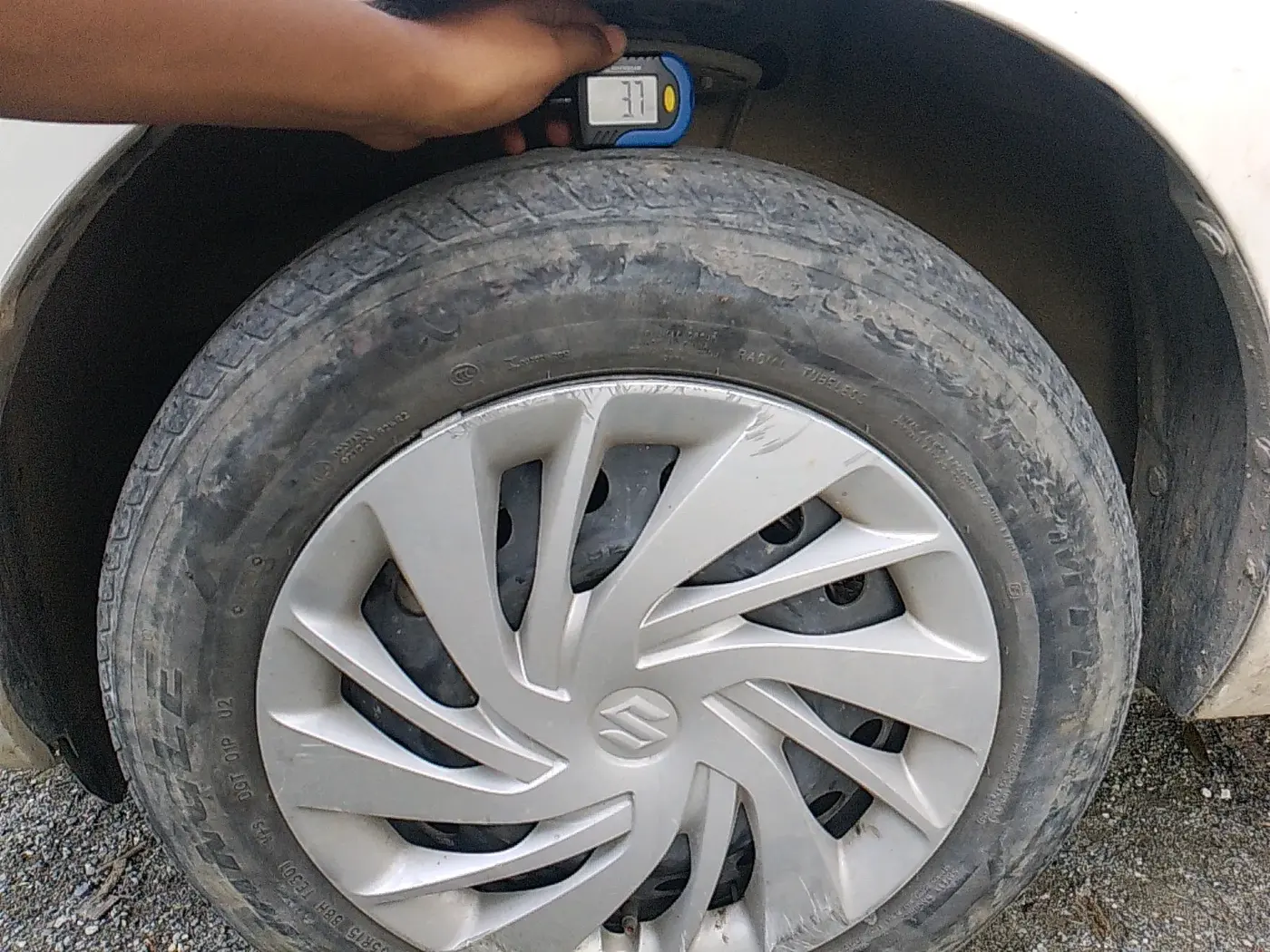 2022 Maruti Ertiga VXI SHVS, Petrol, Manual, 28,767 km, tyre