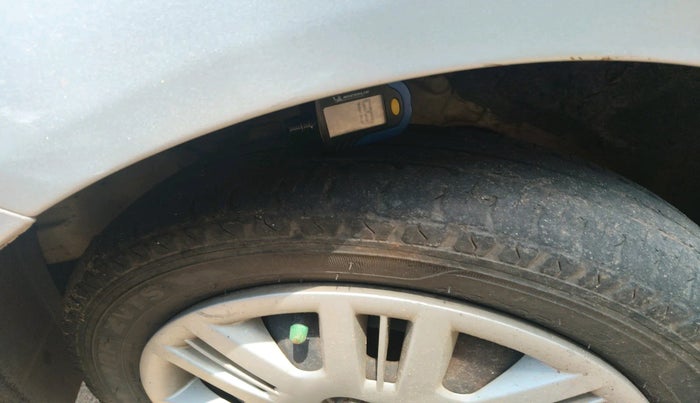 2010 Hyundai Santro Xing GLS, Petrol, Manual, 1,05,267 km, tyre