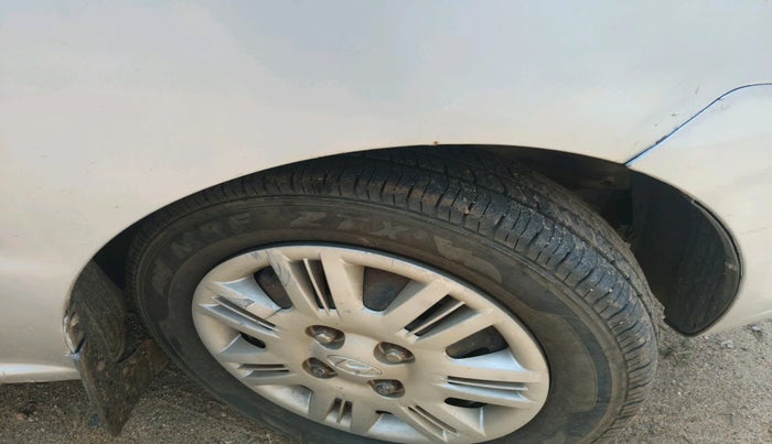 2010 Hyundai Santro Xing GLS, Petrol, Manual, 1,05,267 km, tyre
