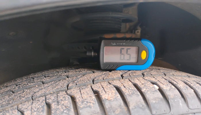 2019 Volkswagen Polo HIGHLINE PLUS 1.0 16 ALLOY, Petrol, Manual, 65,350 km, tyre