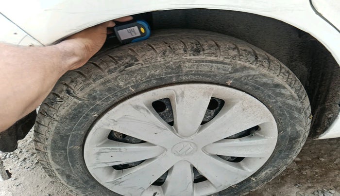 2016 Maruti Ertiga VXI CNG, Petrol, Manual, 84,961 km, tyre