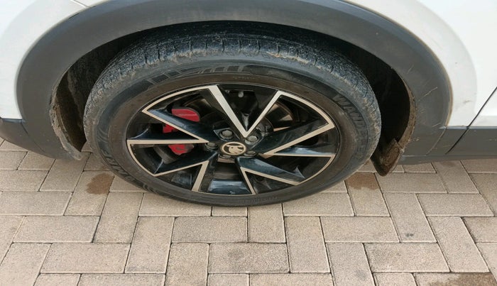 2025 Skoda KUSHAQ MONTE CARLO 1.5L TSI DSG, Petrol, Automatic, 6,590 km, tyre