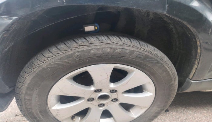 2010 Skoda Yeti ELEGANCE 2.0 TDI CR 4X4, Diesel, Manual, 64,000 km, tyre