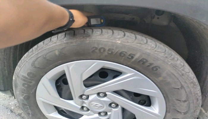 2022 Hyundai Creta EX 1.5 PETROL, Petrol, Manual, 44,502 km, tyre