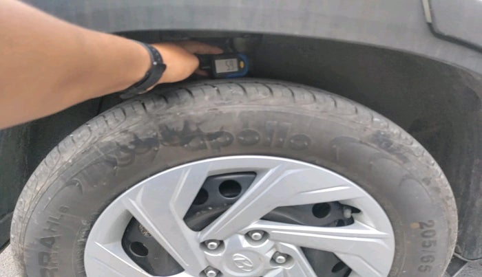 2022 Hyundai Creta EX 1.5 PETROL, Petrol, Manual, 44,502 km, tyre