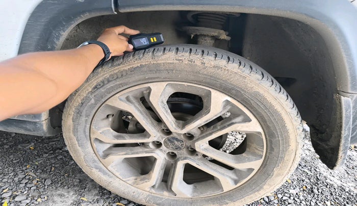 2023 Jeep Compass LIMITED (O) 2.0 DIESEL, Diesel, Manual, 18,556 km, tyre