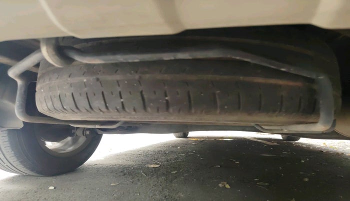 2021 Maruti XL6 ZETA MT, Petrol, Manual, 2,16,440 km, tyre