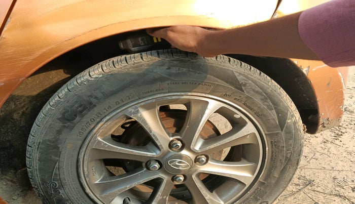 2013 Hyundai Grand i10 ASTA 1.1 CRDI (O), Diesel, Manual, 1,08,370 km, tyre