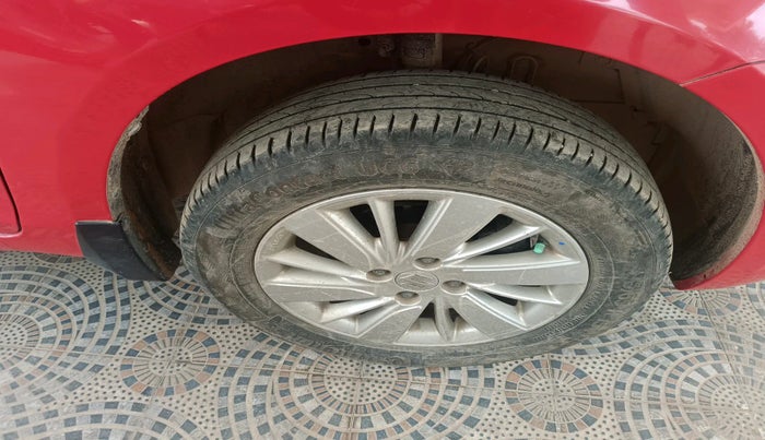 2015 Maruti Swift ZXI, Petrol, Manual, 81,476 km, tyre
