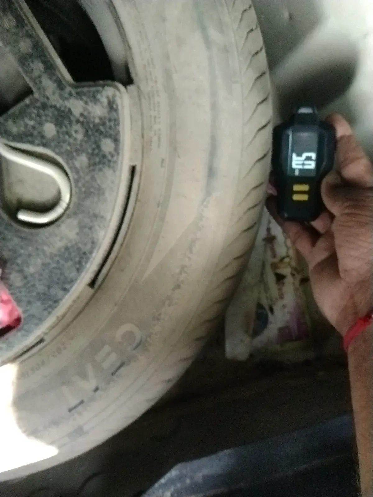 2022 Maruti Vitara Brezza VXI, Petrol, Manual, 55,670 km, tyre