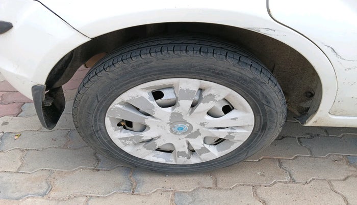 2011 Ford Figo LXI 1.2 PETROL, Petrol, Manual, 78,872 km, tyre