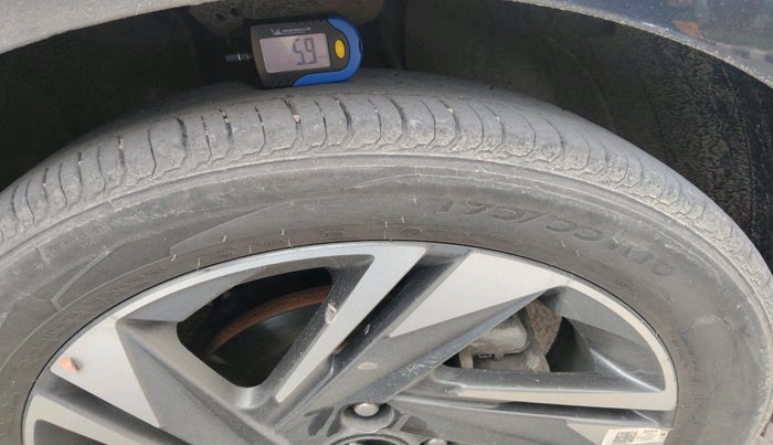 2023 Hyundai NEW I20 ASTA 1.2 MT, Petrol, Manual, 24,262 km, tyre