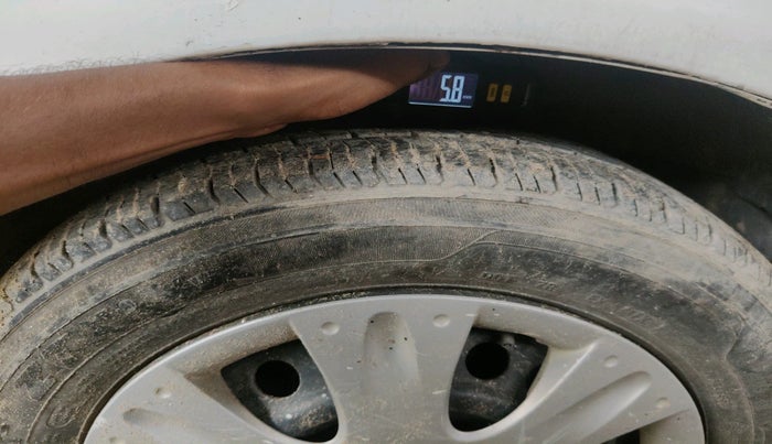 2012 Honda Brio S MT, Petrol, Manual, 36,641 km, tyre