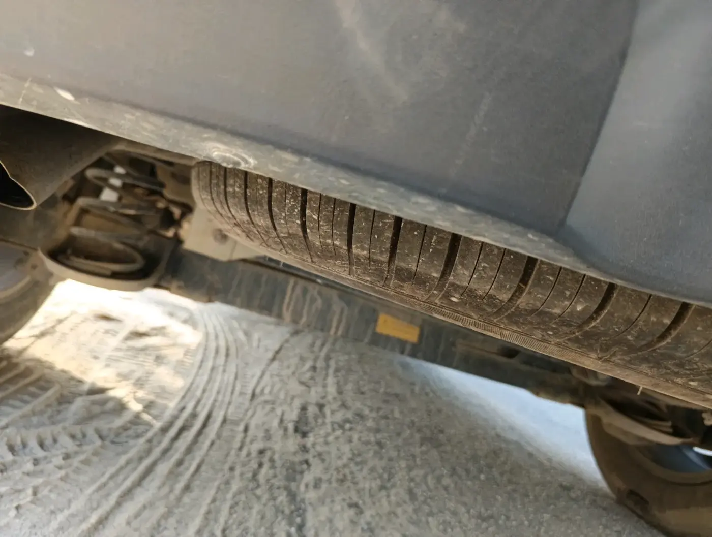 2020 Tata Harrier XZA PLUS 2.0L, Diesel, Automatic, 39,587 km, tyre