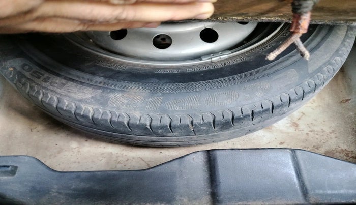 2019 Maruti Dzire LXI, Petrol, Manual, 91,820 km, tyre