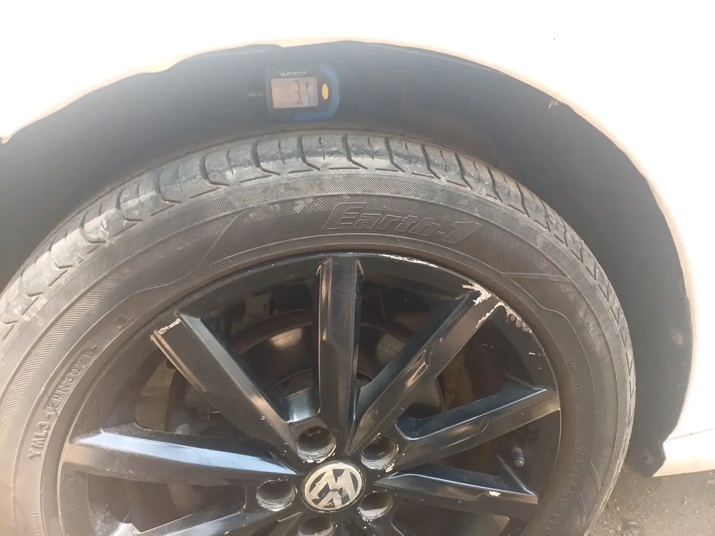 2017 Volkswagen Polo GT TSI AT, Petrol, Automatic, 64,777 km, tyre