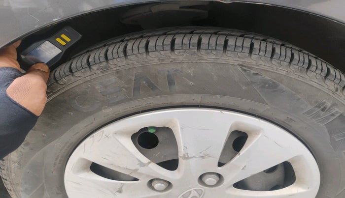 2012 Hyundai i10 SPORTZ 1.2, Petrol, Manual, 1,10,893 km, tyre