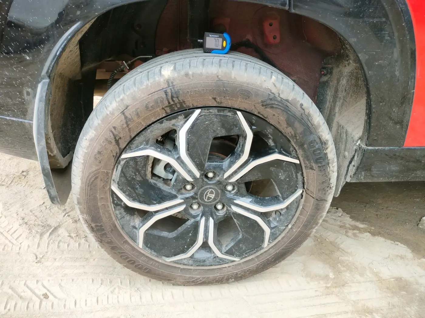 2024 Tata Curvv Accomplished S 1.5 Diesel, Diesel, Manual, 6,000 km, tyre