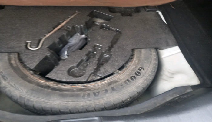 2019 Honda WR-V 1.2L I-VTEC VX MT, Petrol, Manual, 39,873 km, tyre