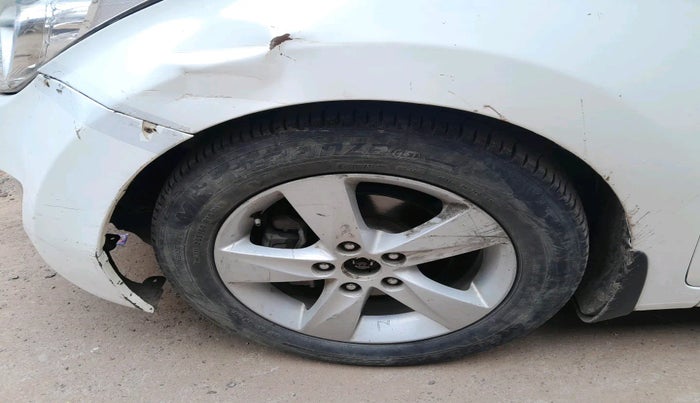2012 Hyundai New Elantra 1.6 CRDI, Diesel, Manual, 1,46,892 km, tyre