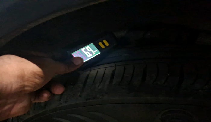 2021 Mahindra XUV700 AX 7 P MT 7 STR, Petrol, Manual, 36,439 km, tyre