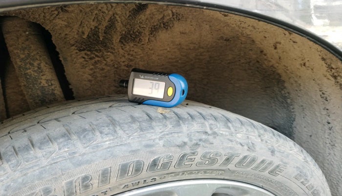 2017 Maruti Baleno ALPHA PETROL 1.2, Petrol, Manual, 1,07,429 km, tyre