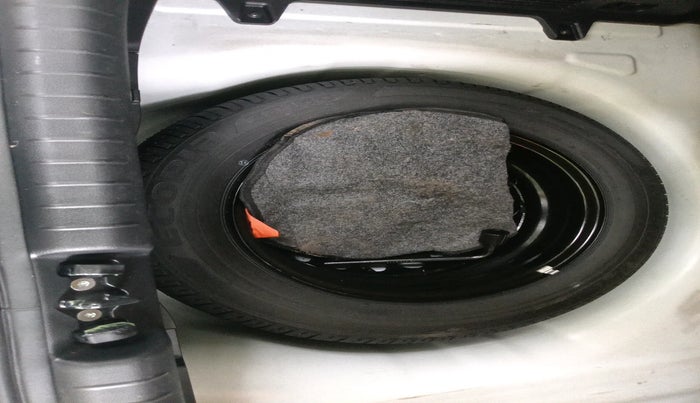 2023 Hyundai NEW I20 ASTA (O) 1.2 IVT, Petrol, Automatic, 13,115 km, tyre