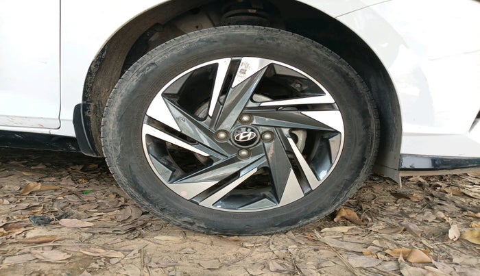 2023 Hyundai NEW I20 ASTA (O) 1.2 IVT, Petrol, Automatic, 13,115 km, tyre