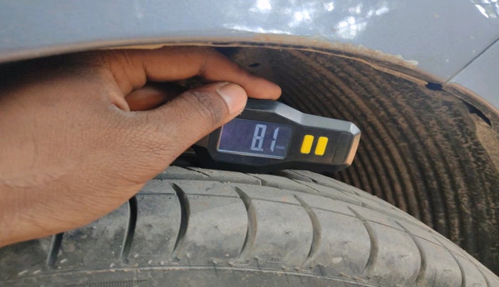 2011 Hyundai Eon MAGNA, Petrol, Manual, 61,250 km, tyre