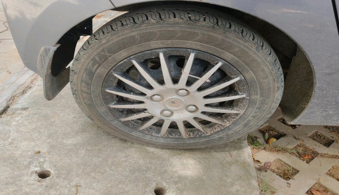 2011 Hyundai Eon MAGNA, Petrol, Manual, 61,250 km, tyre