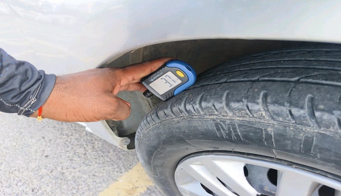 2011 Toyota Etios Liva G, Petrol, Manual, 79,932 km, tyre