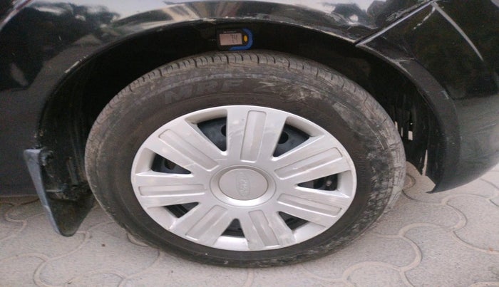 2011 Ford Figo ZXI 1.2 PETROL, Petrol, Manual, 79,669 km, tyre