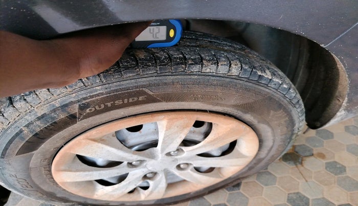 2019 Hyundai NEW SANTRO ERA, Petrol, Manual, 44,374 km, tyre